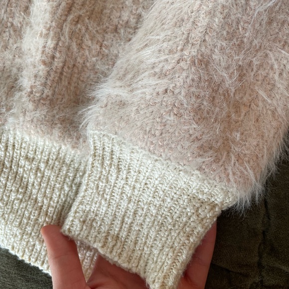 Lush Sweater - Picture 5 of 10